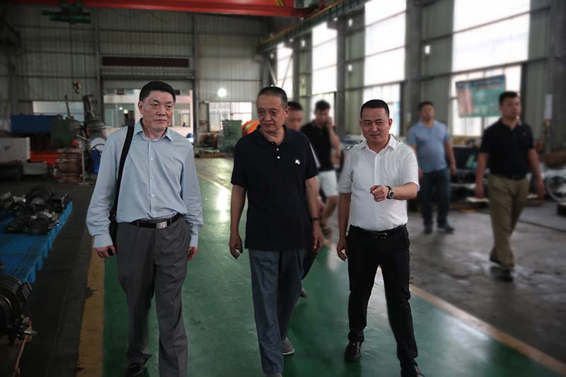 A delegation led by the former Deputy Commander of the PLA Navy visited our company for inspection and guidance.
