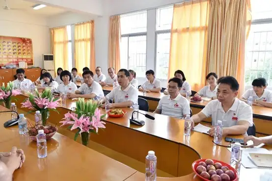 座谈会总结现场