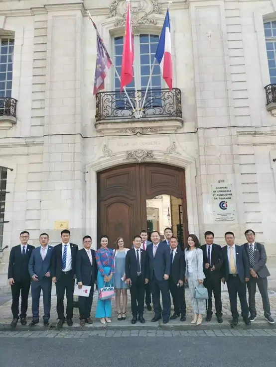 Chinese Young Entrepreneurs Delegation Visits France to Deepen Pragmatic Cooperation Between Chinese and French Youth